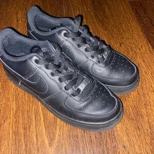 Black AirForce 1 Gs